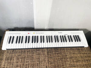 ◎★ 中古★トルテ　電子キーボード　TSDK-61　61鍵盤　軽量スリム設計　鍵盤楽器　TORTE　ELECTRONIC DIGITAL PIANO【TSDK-61】DF6A