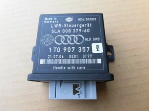 *'07 VW Golf Ⅴ R32 1KBUBF light control module / cornering light head light range control ( product number :1T0 907 357)*