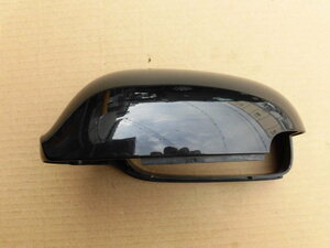*'08 VW Golf Ⅴ Tourane 1TBLG TSI left door mirror cover ( product number :1T0 857 337 / color number :LC9X= deep black pearl effect )*