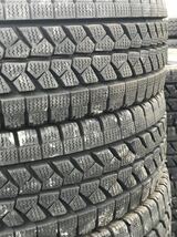 3212 ブリヂストン　205/80R17.5 スタッドレス　在庫あり_画像2