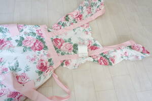  new goods unused valentino garavani pink floral print rose apron elegant salon apron postage 185 jpy (305)