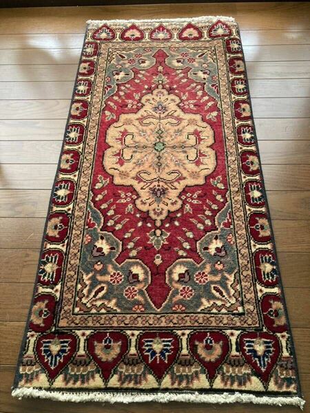 トルコ絨毯　手織り　106㎝×49㎝　Kayseri ヴィンテージ　ハンドメイド　ラグ　絨毯　トルコ雑貨
