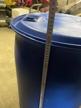 200Lプラスチック容器　佐川急便ラージサイズ着払い　引取大歓迎　水タンク　イカダ　ブイ等_画像3