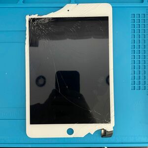 【純正品】Apple iPad mini 4 フロントパネル　ワレ　液晶 76