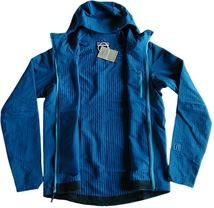 ■未使用■【新品S】 パタゴニア Ｍ’s R1テックフェイス・フーディ ■ Patagonia Lagom Blue (LMBE) ■_画像4