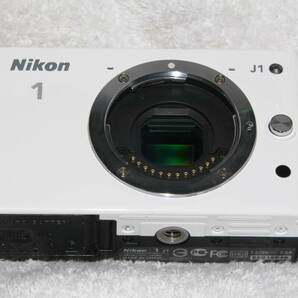 ニコン Nikon J1 ホワイト ボディ ジャンク扱いの画像2