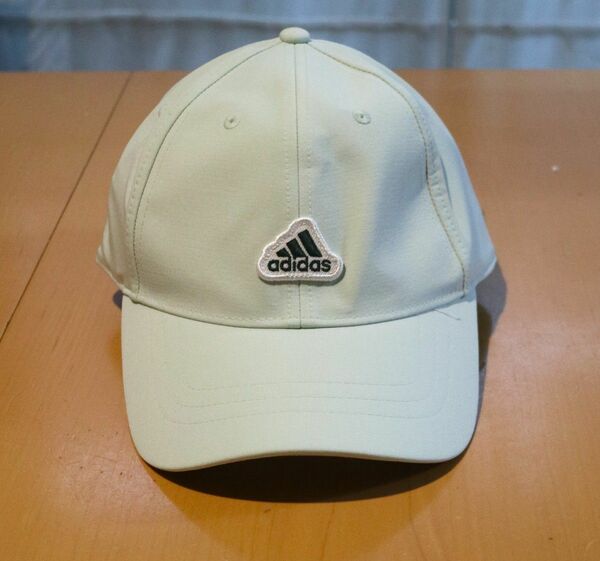 adidas キャップ　56cm 新品 