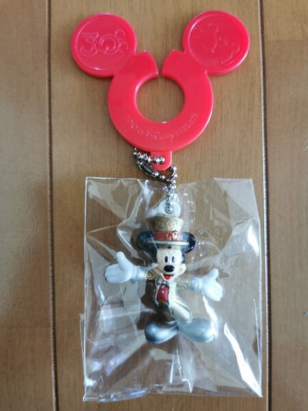 【新品未開封美品】ミッキーマウス ストラップ キーホルダー キーチェーン