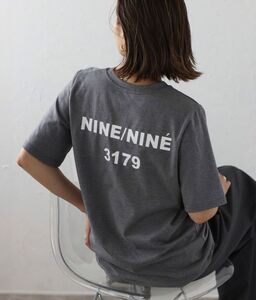 ボンジュールサガン　バックナンバープリントT ダークグレー Tシャツ 半袖 グレー