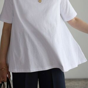 ボンジュールサガン　裾フレアTシャツ　ホワイト カットソー 白 半袖 トップス チュニック