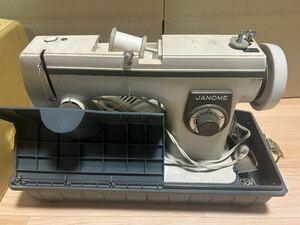 JANOME(ジャノメ)ミシン　SEWING MOTOR M-1100 昭和レトロ　アンティーク　ケース付き