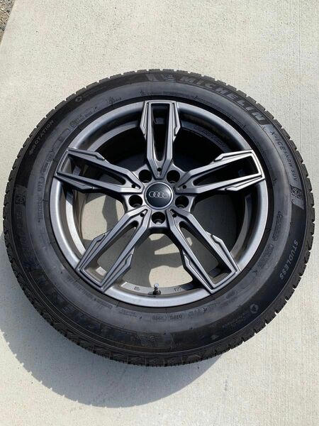 スタッドレスタイヤ-アウディホイール4本セット　MICHELIN X-ICE SNOW SUV 235/55R18 104T XL