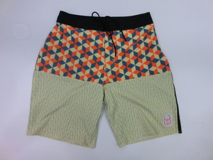 キングラムfhi☆RVCA サーフパンツ ボードショーツ 水陸両用 size32☆ルーカ 未使用展示品【中古】