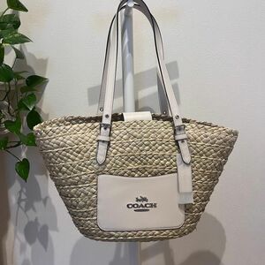 【新品未使用正規品】coach コーチ　かごバッグ　ラージトート　トートバッグ COACH ハンドバッグ