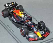 レッドブル RB18（No.1/マックス・フェルスタッペン）2022サウジアラビアGP優勝　　*1/43 スケール　*スパークモデル製 *品番S8524　　*06_画像2