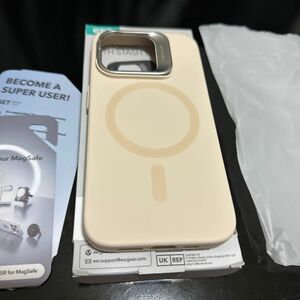 ESR iPhone15pro ケース　キック付き　MagSafe対応　未使用品