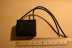( CBB61　2.5uF 450V AC 50/60Hz ) キャパシター　モーター始動　フィルムコンデンサー　fan capacitor