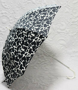 新品【長傘 晴雨兼用】ブラックとホワイト大人ハート柄 長さ2段式 雨傘 日傘 v4954
