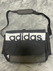 adidas Adidas messenger bag 
