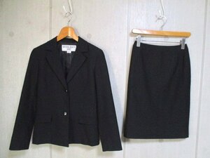 f154　ナチュラルビューティーベーシック　スカートスーツ　サイズS　黒　71-8