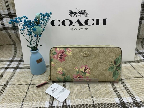 コーチ COACH 長財布 財布 レディース　花柄 プレゼント 贈り物 シグネチャー ロング ジップ 新品 未使用 ファッション F73345 A085