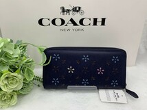 コーチ COACH 長財布 財布 ブランド ネイビー プレゼント 贈り物 ギフト 花柄 フラワー レディース ファッション 大容量 新品 A148 F31164_画像3