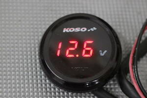 汎用 KOSO 12V デジタル電圧計 レッド表示 即決