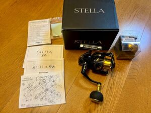 シマノ STELLA 20 ステラ　4000XG スタジオオーシャンマークハンドルノブ付