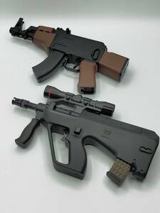 東京マルイ ミニ電動ガン No.6 ステアーAUG mini ＆ No4 AK47ミニ 【ジャンク品】