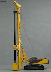 ▲超希少！XCMG 1/35 徐工 XR220 Rotary drilling rig 作業車 新品