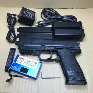 東京マルイ　H&K USP 電動ガン　マガジンノーマル1本・ロング２本＋アッパーレール＋リポバッテリー＋充電器　作動確認済　１８歳以上用