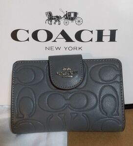 COACH 二つ折り財布 ミディアム グレー