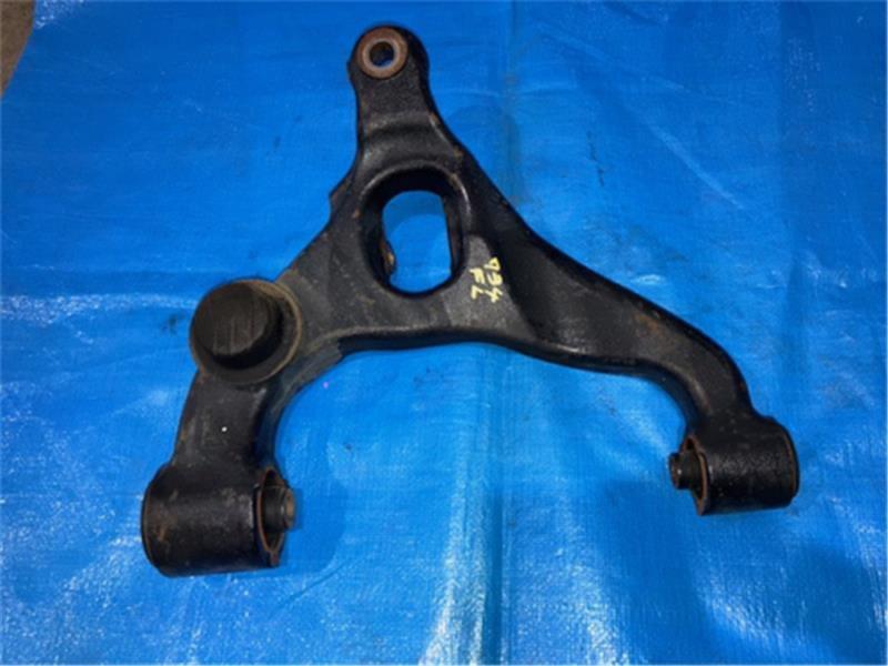 日野 純正 デュトロ 《 XZU605M 》 左フロントロアアーム 48069-