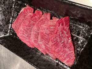 ** час короткий простой рабочее время ... порванный .. щека мясо тунец. редкий часть щека мясной . sashimi 1 порции (40g~)**