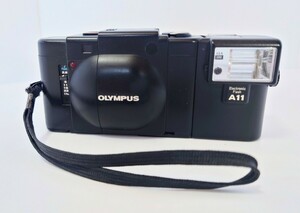 OLYMPUS オリンパス/ XA/ Electronic Flash A11付/ フィルムカメラ/1:2.8 f=35mm/ コンパクトカメラ/ コンパクトフィルムカメラ