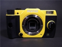 中古良品/完動品 PENTAX Q7 イエロー レンズセット+新品未使用レンズ+未使用付属品 ミラーレス カメラ デジカメ SMC 1:2.8-4.5 5-15mmED AL_画像5