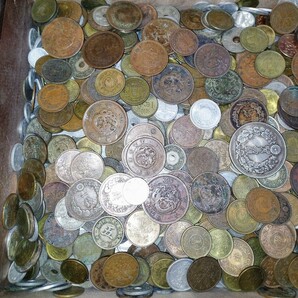 D26 3.08kg 貴重 未選別日本古銭 銀貨 各種大量おまとめ No.3の画像3
