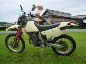 SUZUKI DR250R DOHC 名車　エンジン絶好調　自家塗装　部品取り・林道・オフコース