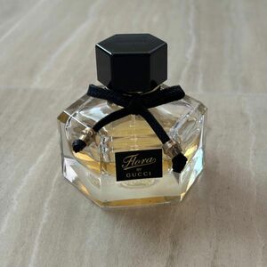 【希少・廃盤】GUCCI フローラ バイ　グッチ　30ml オードトワレ 香水 グッチ Flora EDT