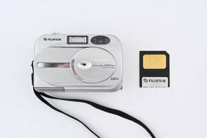 FUJIFILM FinePix 2600 zoom 4MB 3.3V FUJIFILM Smart Media SM card memory card 