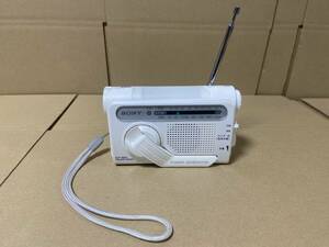 携帯ラジオ SONY ソニー ICF-B03 ホワイト 白 FM/AM 手回し充電 非常用 防災用 動作品