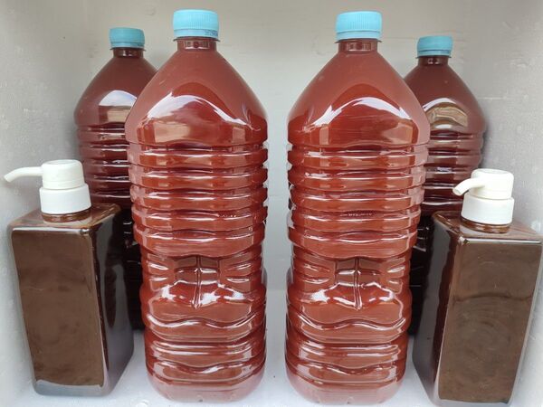 PSB光合成細菌8リットルと培養液(培基)1200ml