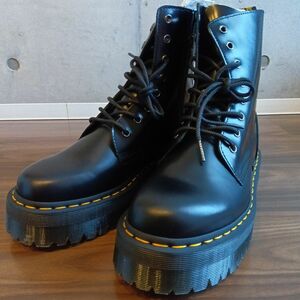 新品未使用ドクターマーチン Dr.Martens ブーツ