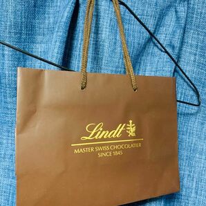 良好★ Lindt リンツ（チョコレート）★持ち帰り袋1枚
