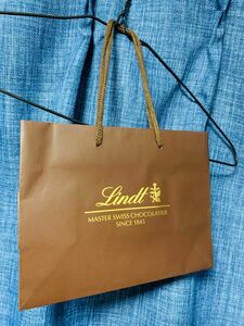 良好★ Lindt リンツ（チョコレート）★持ち帰り袋1枚