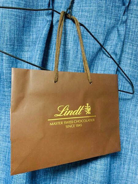 良好★ Lindt リンツ（チョコレート）★持ち帰り袋1枚