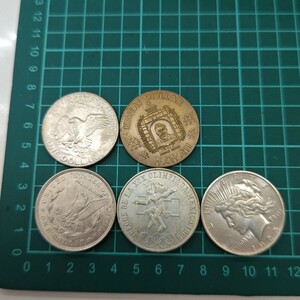 外国コイン 硬貨 銀貨　LIBERTY 1925 1972 MEXICOオリンピック 1968 E・PLURIBUS・UNUM 1921 銅貨　KAUAI 1973 1ドル　まとめて　み