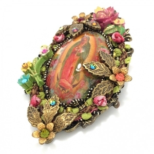 ミハエルネグリン Michal Negrin ブローチ - 金属素材×ラインストーン ゴールド×マルチ フラワー(花) アクセサリー（他）