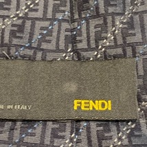 フェンディ FENDI - 黒×ライトグレー×ライトブルー メンズ ズッキーノ柄 ネクタイ_画像3