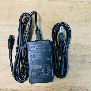 1L37386 SONY Sony original video camera for AC adaptor AC-L200D 8.4V 1.7A Volex angle circle AC power supply cable attached 